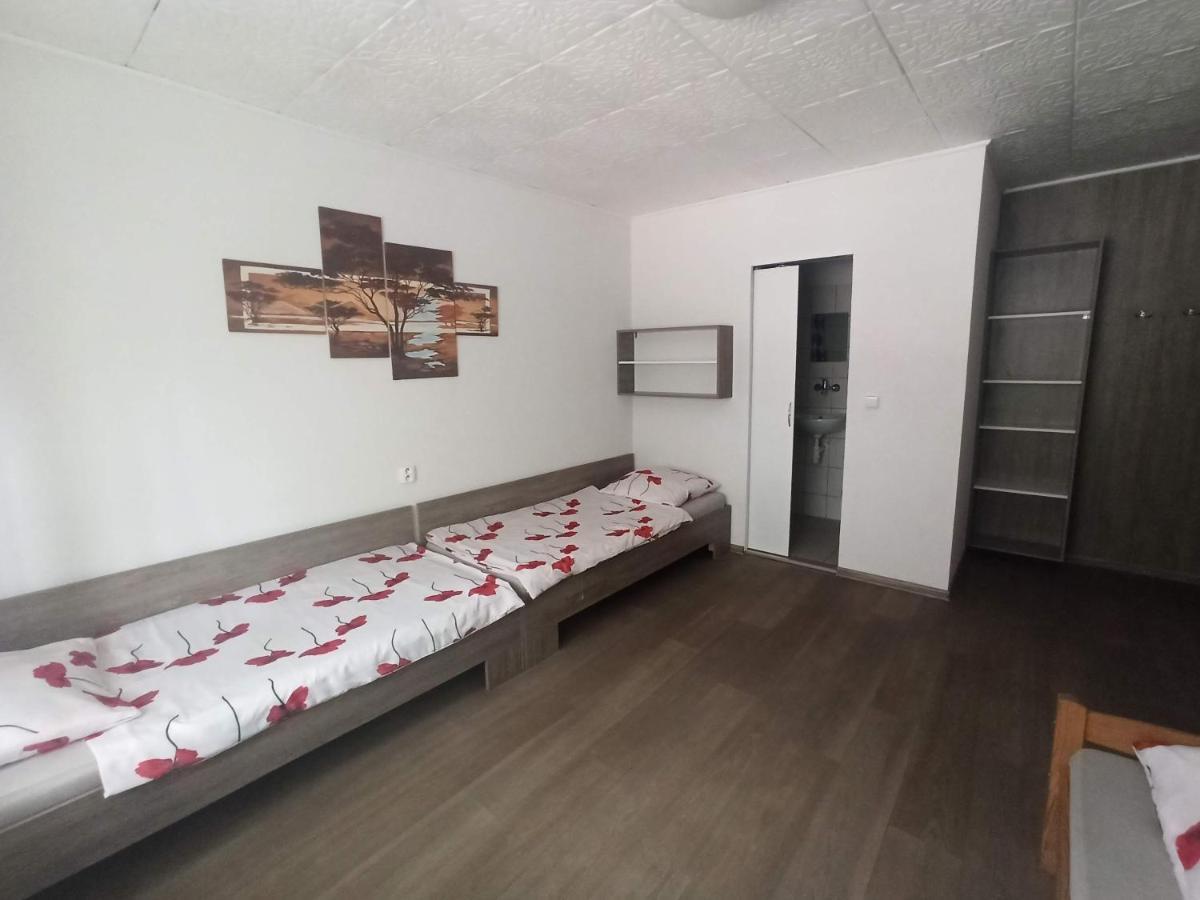 Motel Šofér Volkovce Extérieur photo
